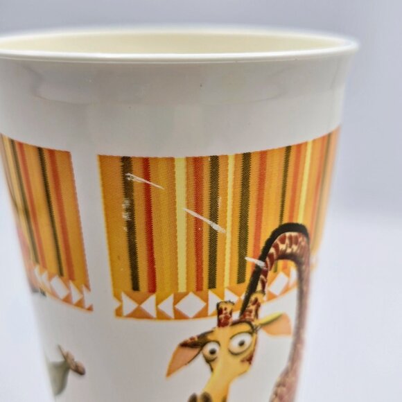 Tupperware Kids Madagascar Lunch Set Of 2 Holograph Sandwich Keeper Tumbler Movi - Picture 7 of 15